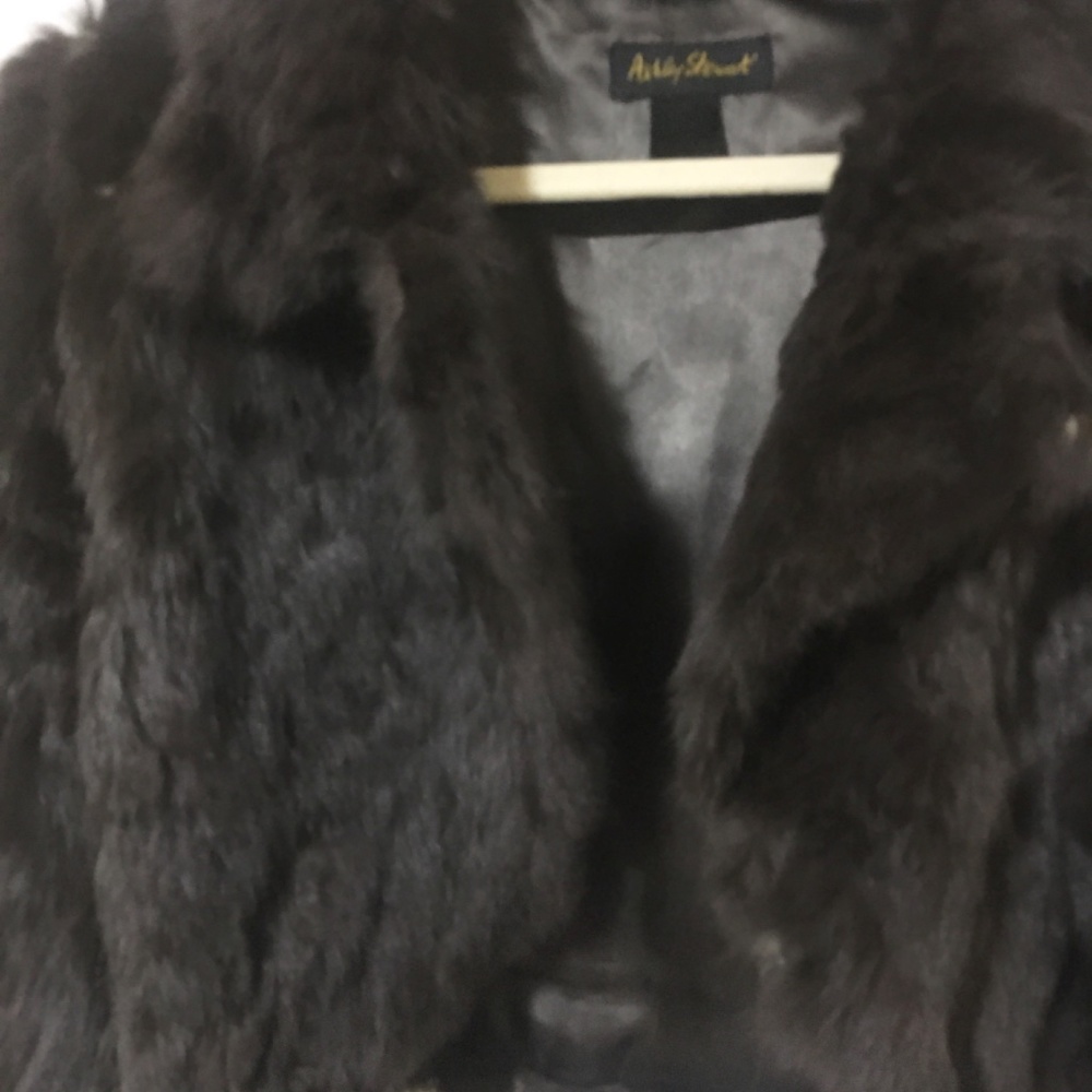 Cropped Rabbit Jacket - Picture 2 of 6